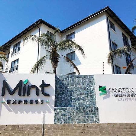 Mint Express Sandton View ヨハネスブルグ エクステリア 写真